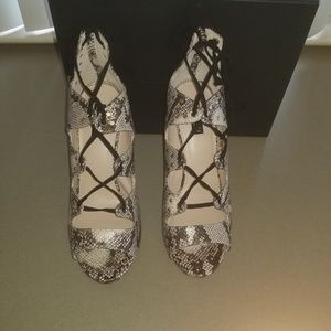 NWOT faux snake print heels